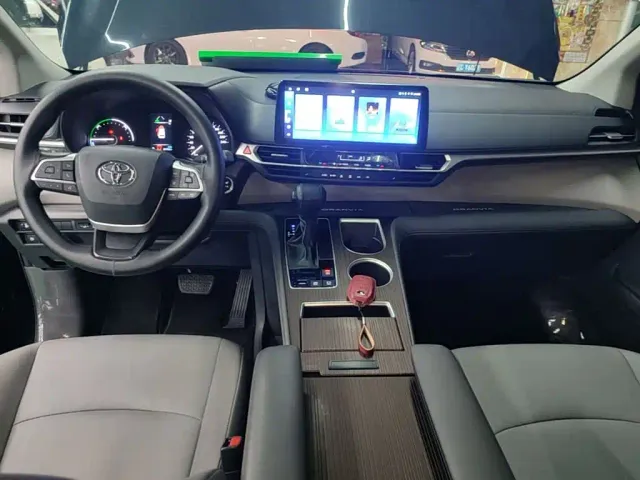 Toyota Granvia — Фото автомобиля 9