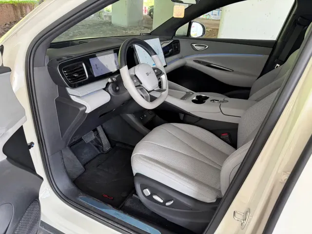 BYD Sealion 06 — Фото автомобиля 3