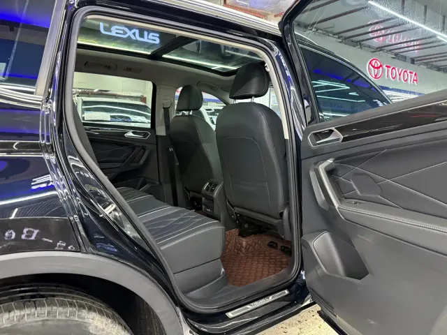 Volkswagen Tiguan L — Фото автомобиля 8