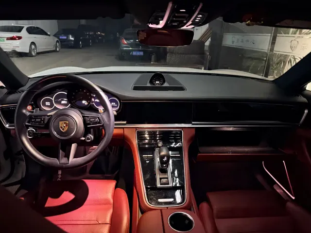 Porsche Panamera — Фото автомобиля 13