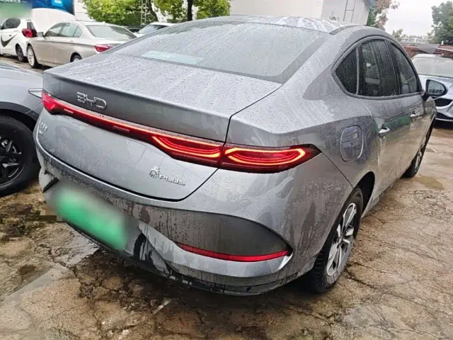 BYD Qin PLUS — Фото автомобиля 6