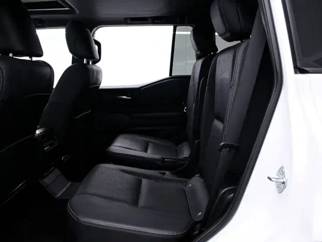 Toyota Prado — Фото автомобиля 16
