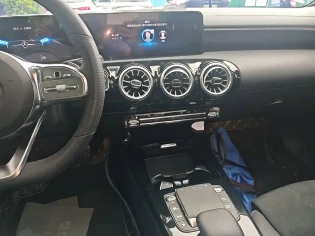 Mercedes-Benz A-Class — Фото автомобиля 12
