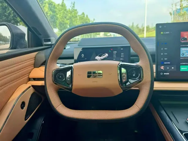 Geely Galaxy Xingyao 8 — Фото автомобиля 7