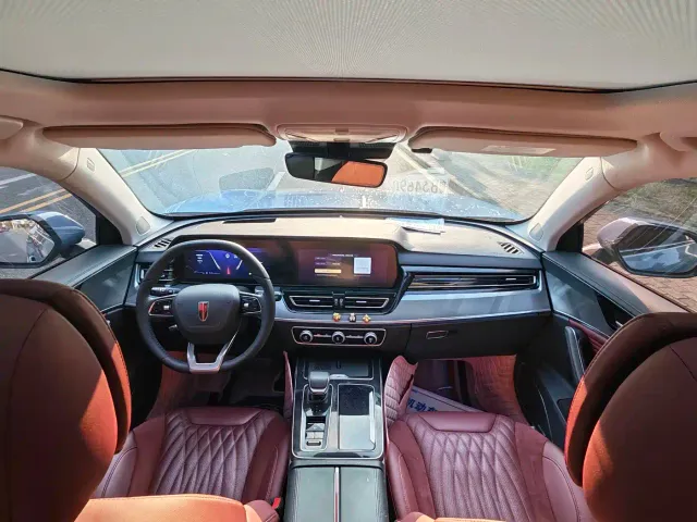 Hongqi HS5 — Фото автомобиля 12