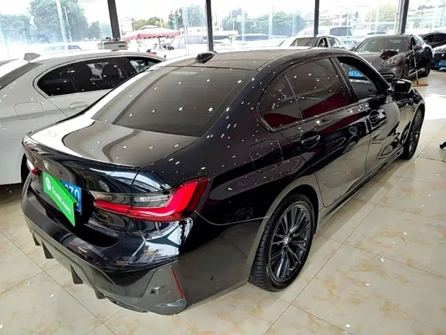 BMW 3 Series — Фото автомобиля 6