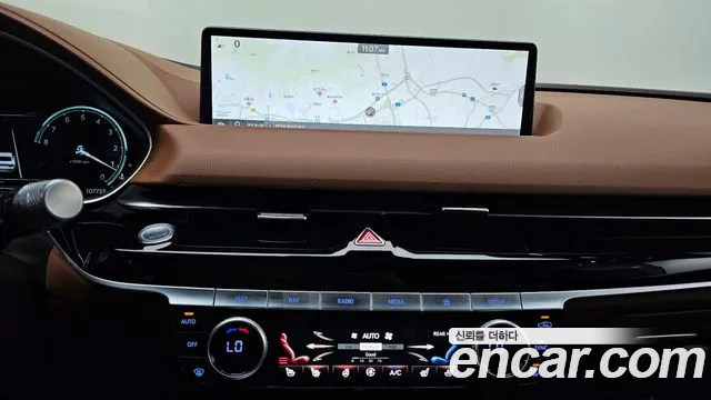 Genesis G80 Бензин 2.5 турбо AWD — Фото автомобиля 15