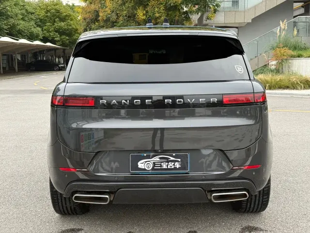 Land Rover Range Rover Sport — Фото автомобиля 7