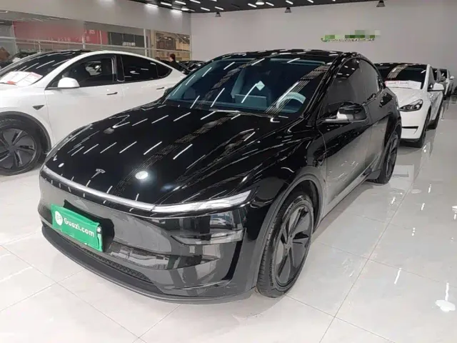 Фотография автомобиля — Tesla Model Y