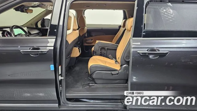 Kia Canival Carnival 4 поколение Дизель 11 мест Noblesse — Фото автомобиля 11