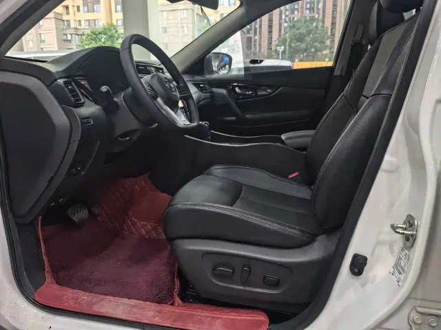 Nissan X-Trail — Фото автомобиля 6