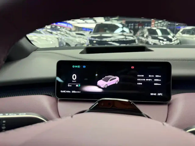Nio ET5 — Фото автомобиля 16