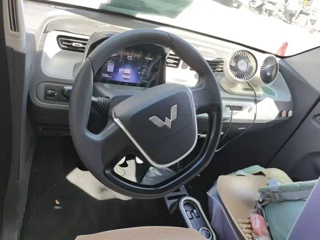 Wuling Hongguang Mini EV — Фото автомобиля 2