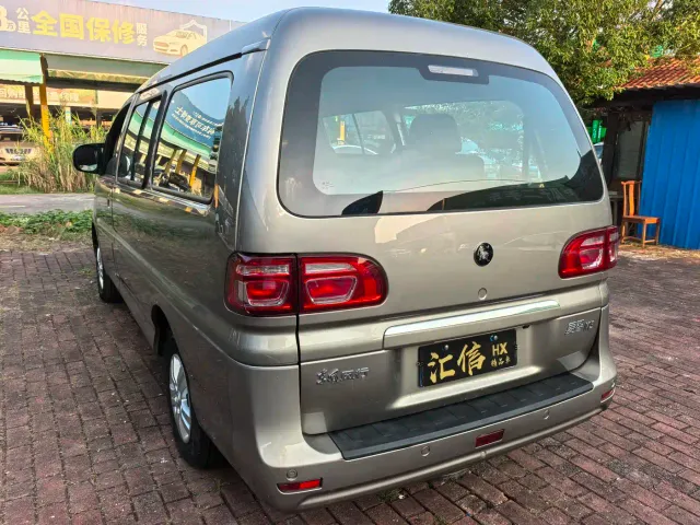 Forthing Lingzhi — Фото автомобиля 10