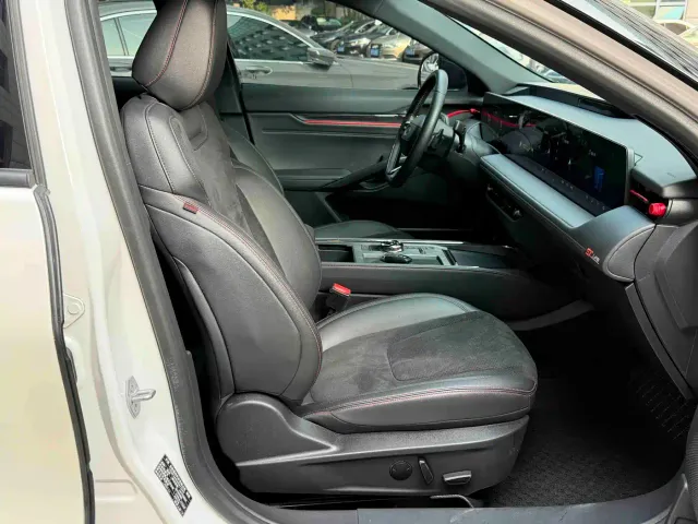Ford EVOS — Фото автомобиля 12