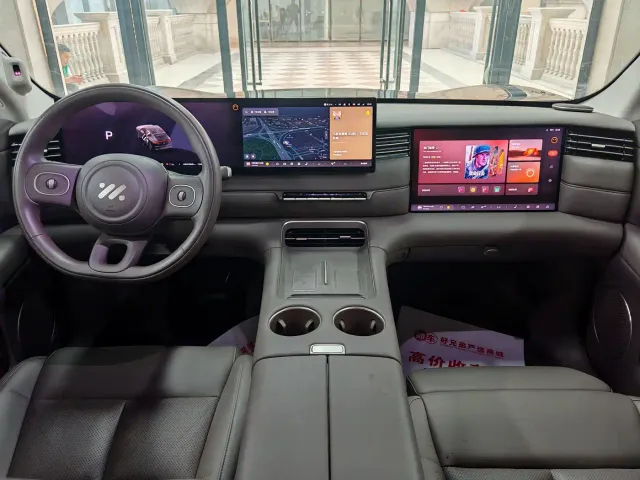 IM Motors LS6 — Фото автомобиля 9