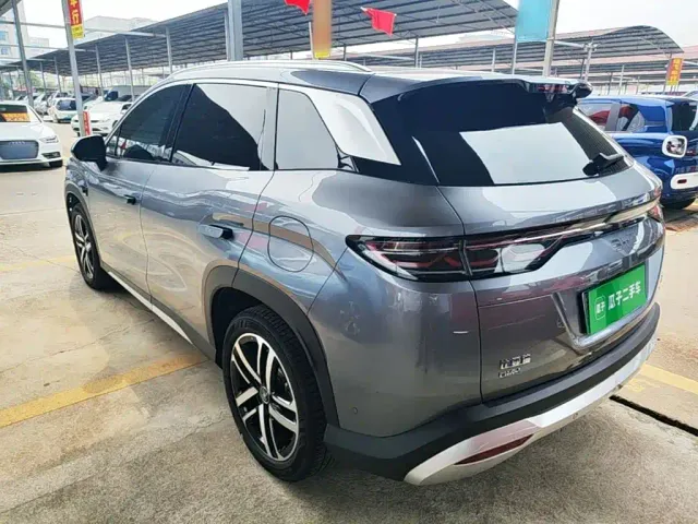 BYD Song L DM-i — Фото автомобиля 4