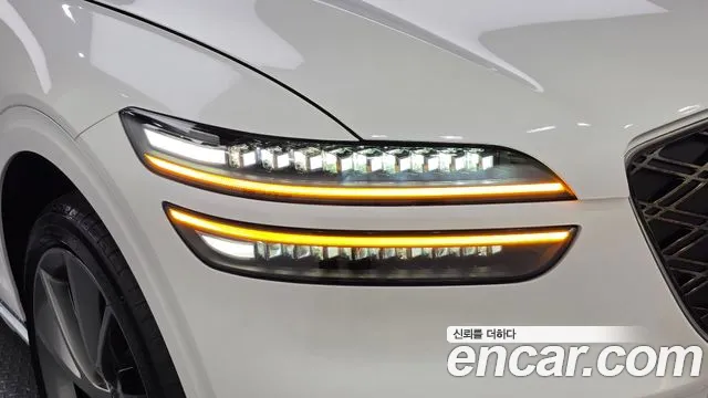 Genesis GV70 — Фото автомобиля 6