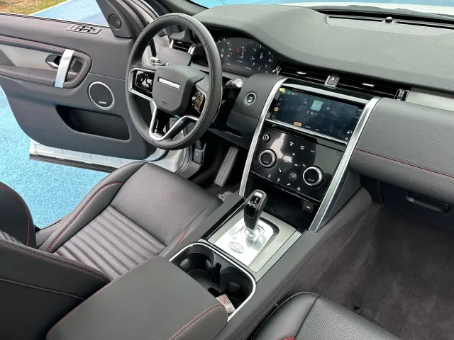 Land Rover Discovery Sport — Фото автомобиля 7