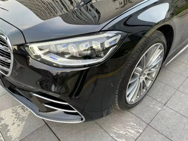 Mercedes-Benz S-Class — Фото автомобиля 28