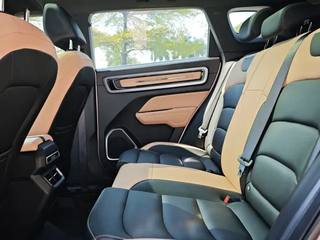 Geely ICON — Фото автомобиля 6
