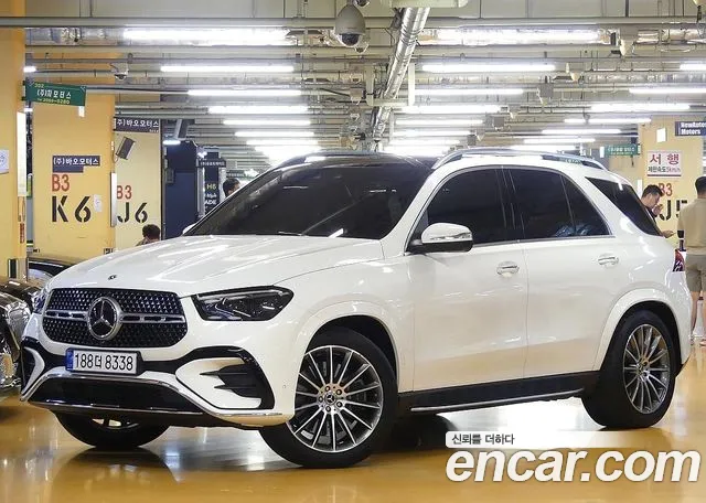 Mercedes-Benz GLE-Class — Фото автомобиля 3