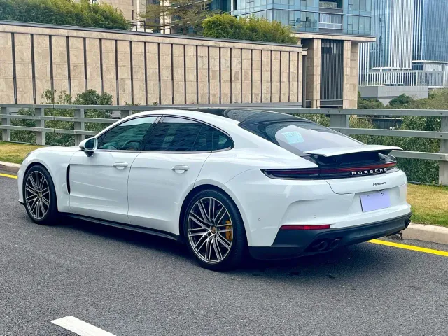 Porsche Panamera — Фото автомобиля 4