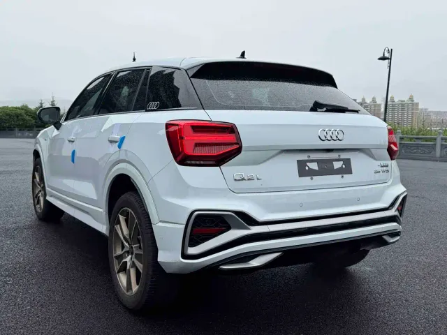 Audi Q2L — Фото автомобиля 4