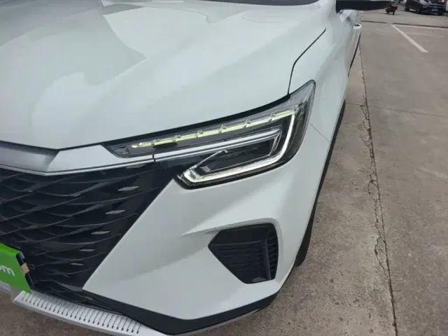 Roewe RX5 — Фото автомобиля 23