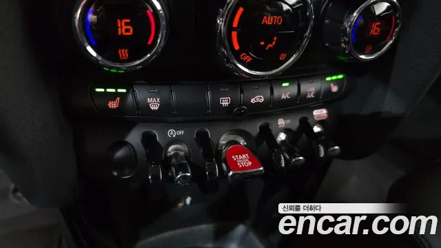 Mini Cooper Cooper Classic — Фото автомобиля 17
