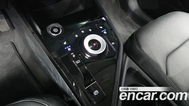 Kia Niro New — Фото автомобиля 9