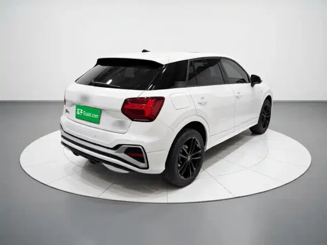 Audi Q2L — Фото автомобиля 4