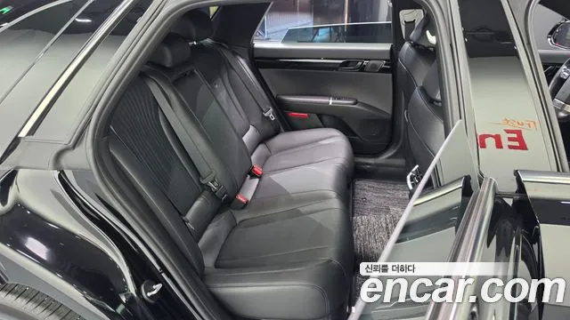 Hyundai Grandeur GN7 — Фото автомобиля 12