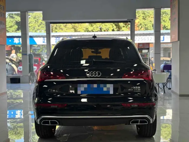 Audi Q5L — Фото автомобиля 5