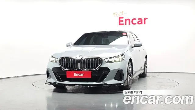 BMW 5-Series 5 серия (G60) 523d xDrive M Sport — Фото автомобиля 3