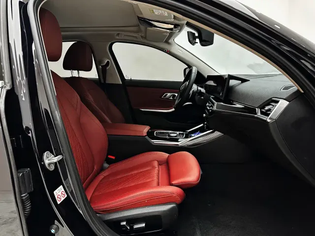 BMW 3 Series — Фото автомобиля 15