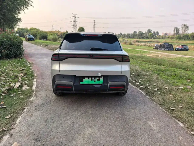 Changan Qiyuan Q05 — Фото автомобиля 6