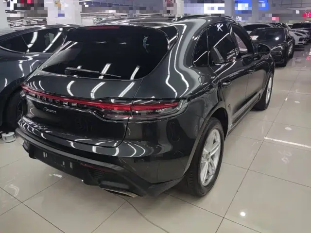 Porsche Macan — Фото автомобиля 6