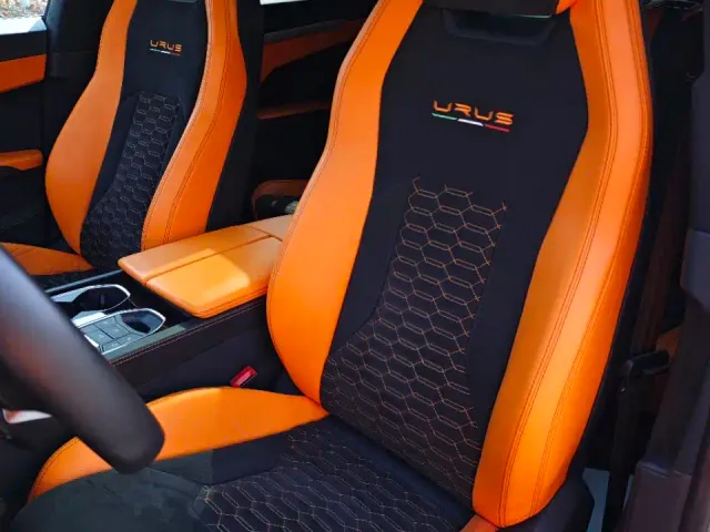 Lamborghini Urus — Фото автомобиля 11