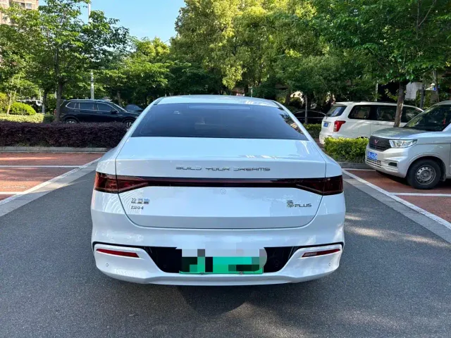 BYD Qin PLUS — Фото автомобиля 5