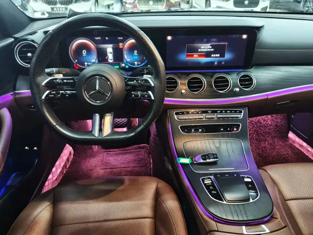 Mercedes-Benz E-Class — Фото автомобиля 13