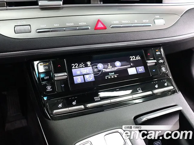 Hyundai Grandeur (New) Hybrid — Фото автомобиля 9