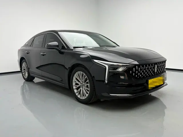 Bestune B70 — Фото автомобиля 3