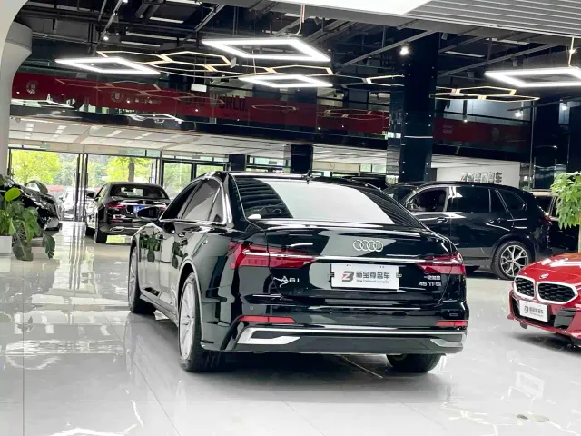 Audi A6L — Фото автомобиля 10