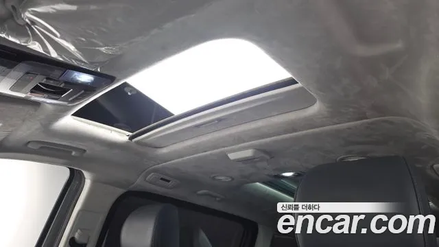 Hyundai Staria Staria L3.5 Lounge 9 мест — Фото автомобиля 15