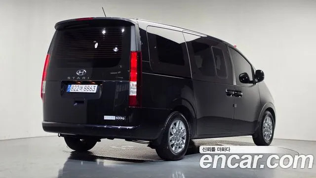 Hyundai Staria — Фото автомобиля 2