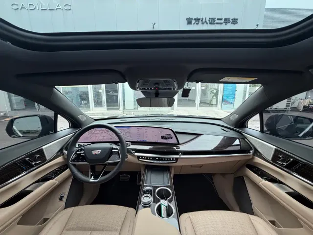 Cadillac XT5 — Фото автомобиля 18