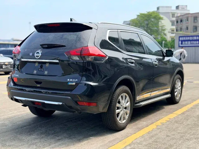 Nissan X-Trail — Фото автомобиля 20