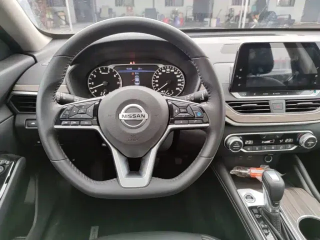 Nissan Teana — Фото автомобиля 10