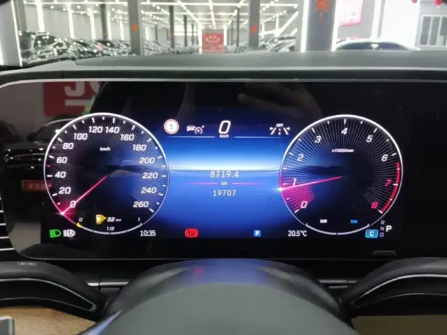 Mercedes-Benz GLE-Class — Фото автомобиля 11